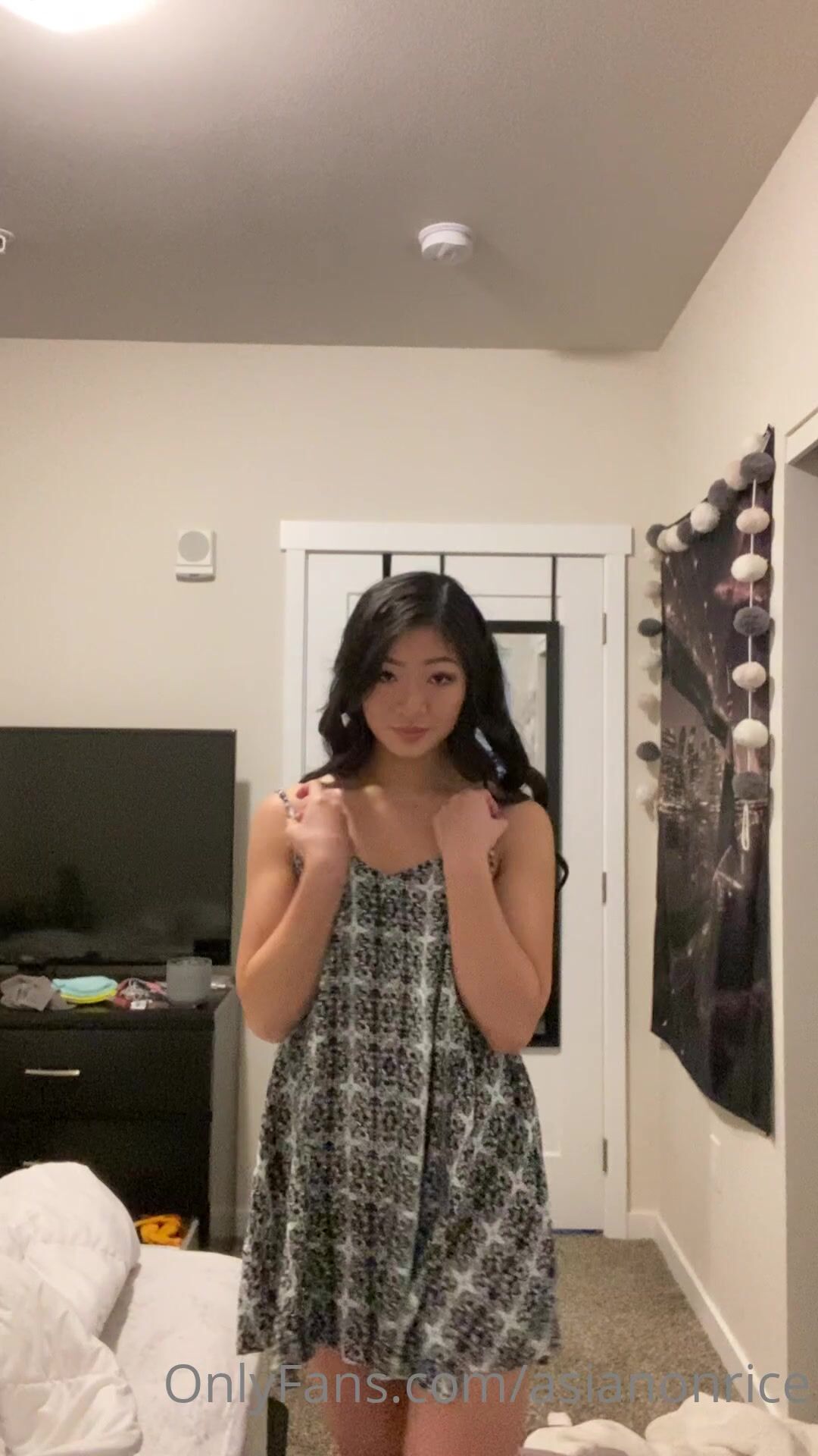 Asianonrice Slipping Into The Summer Xxx Onlyfans Porn Video