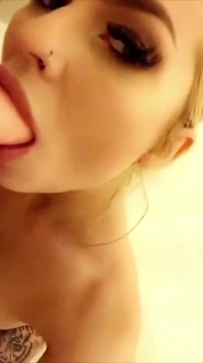 Layna Boo Shower Show Dildo Her Mouth Pussy Snapchat Free