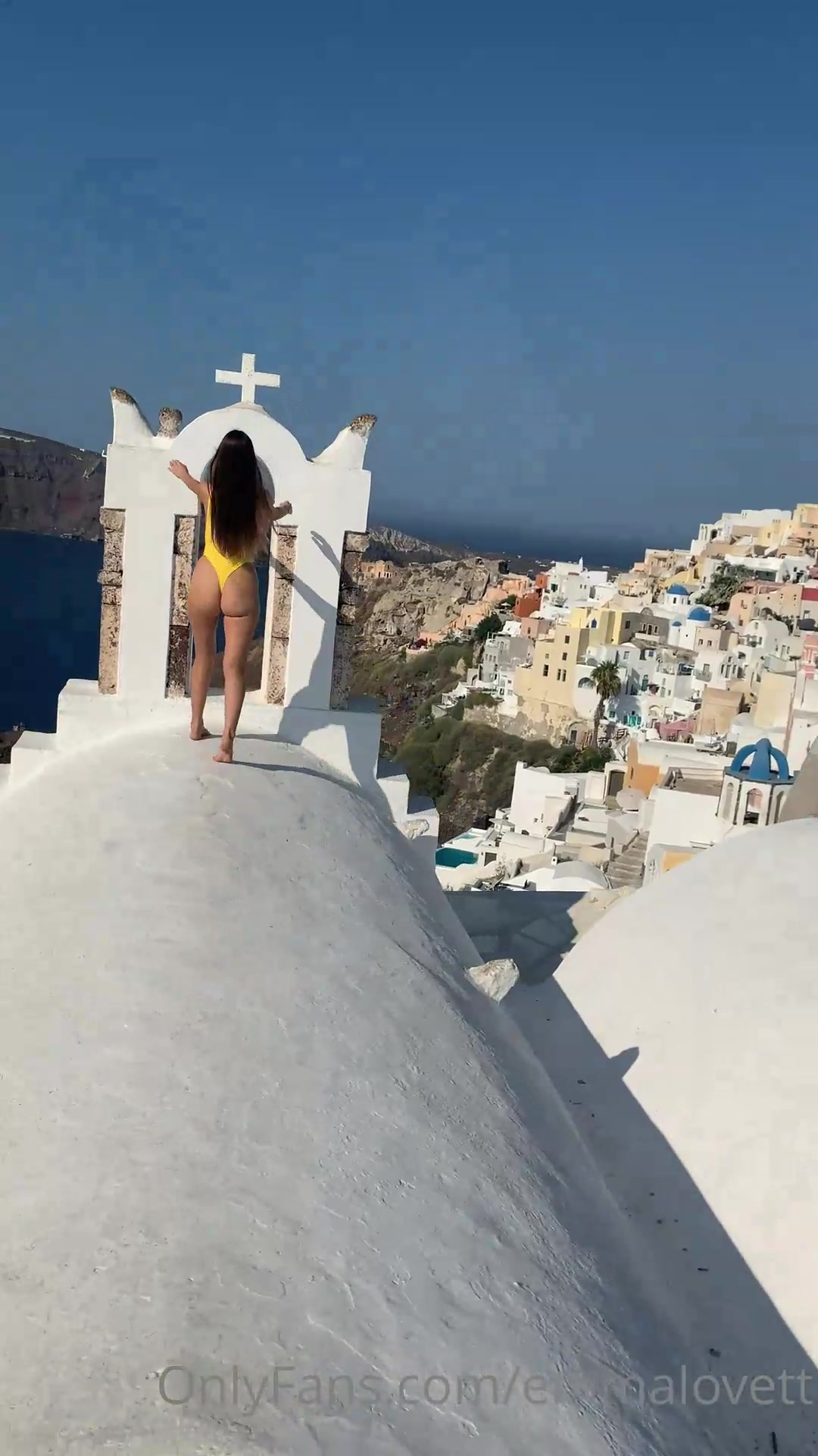 emmalovett turning santorini to a strip club xxx onlyfans porn videos