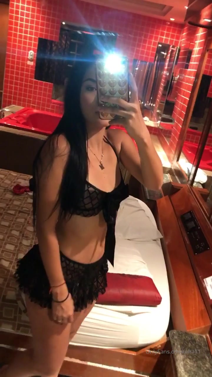 nahomilra te gusta la ropa sexy yo la amo poco a poco ir subiendo onlyfans xxx porn