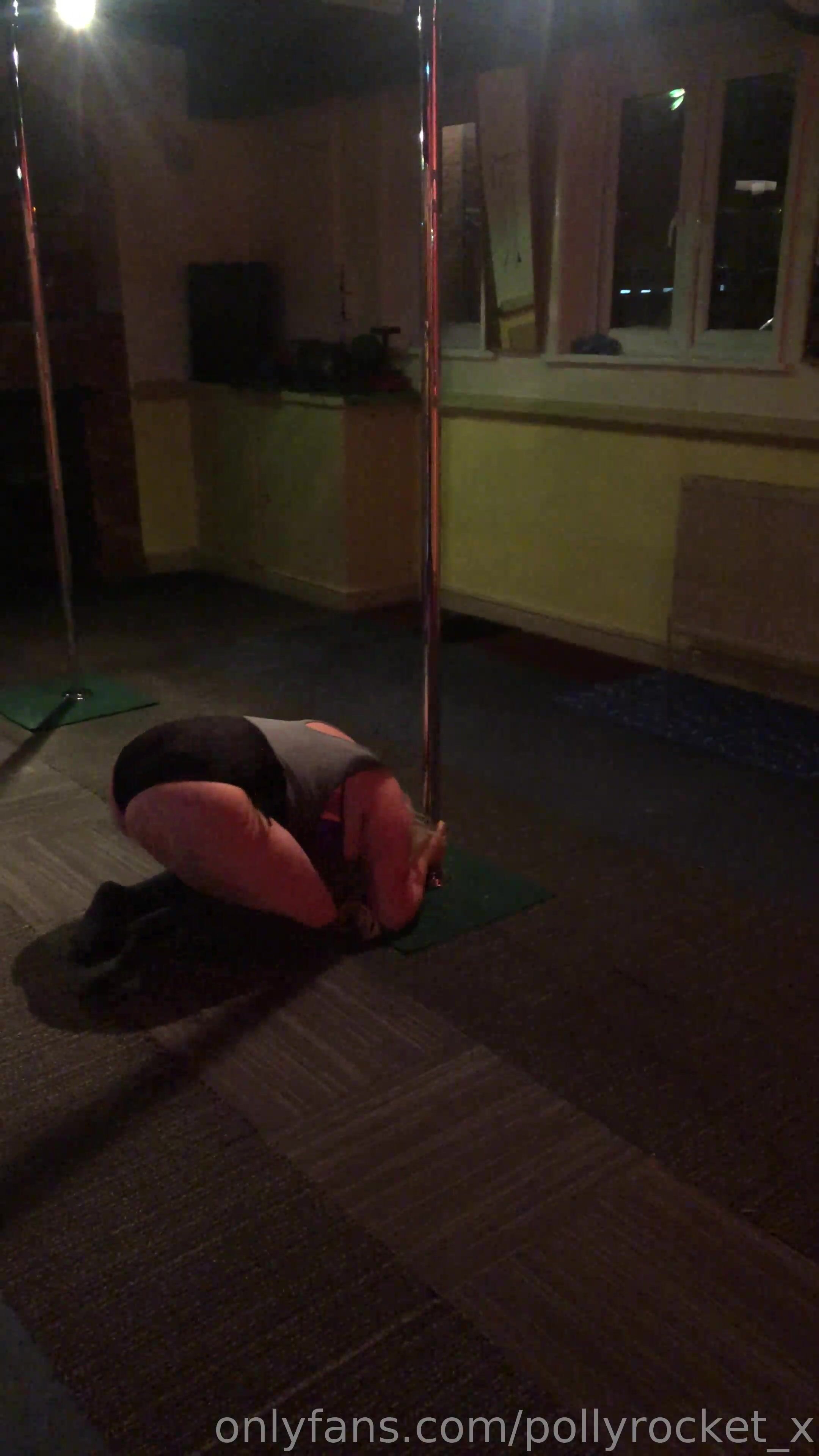 pollyrocket_x-17-03-2019-5466951-tonight s routine at my pole dance class xxx onlyfans porn videos