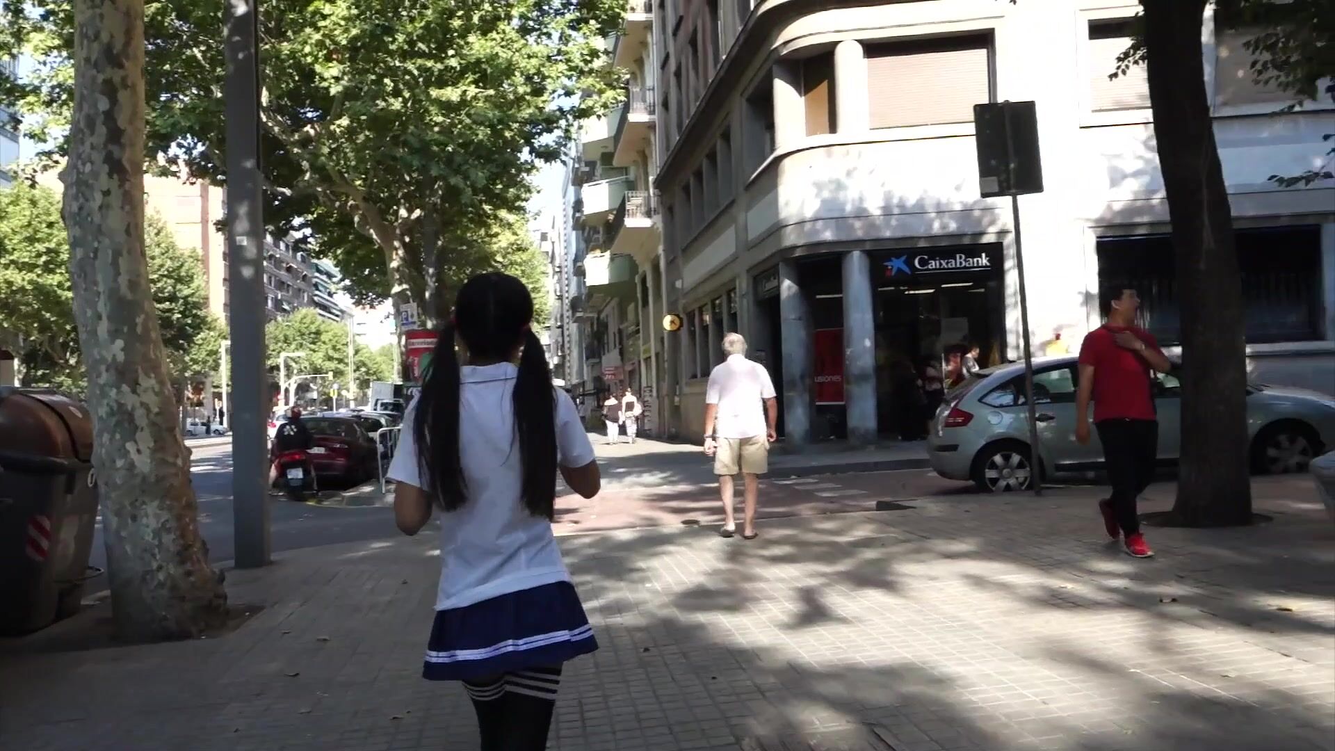 Littlesubgirl-Jap Schoolgirl Gets Naked In The City