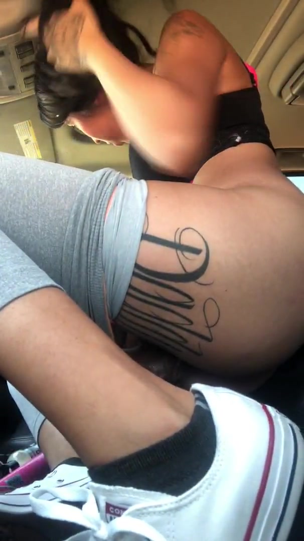 kinkyjasmine After the gym Public Dildo Fuck porn videos