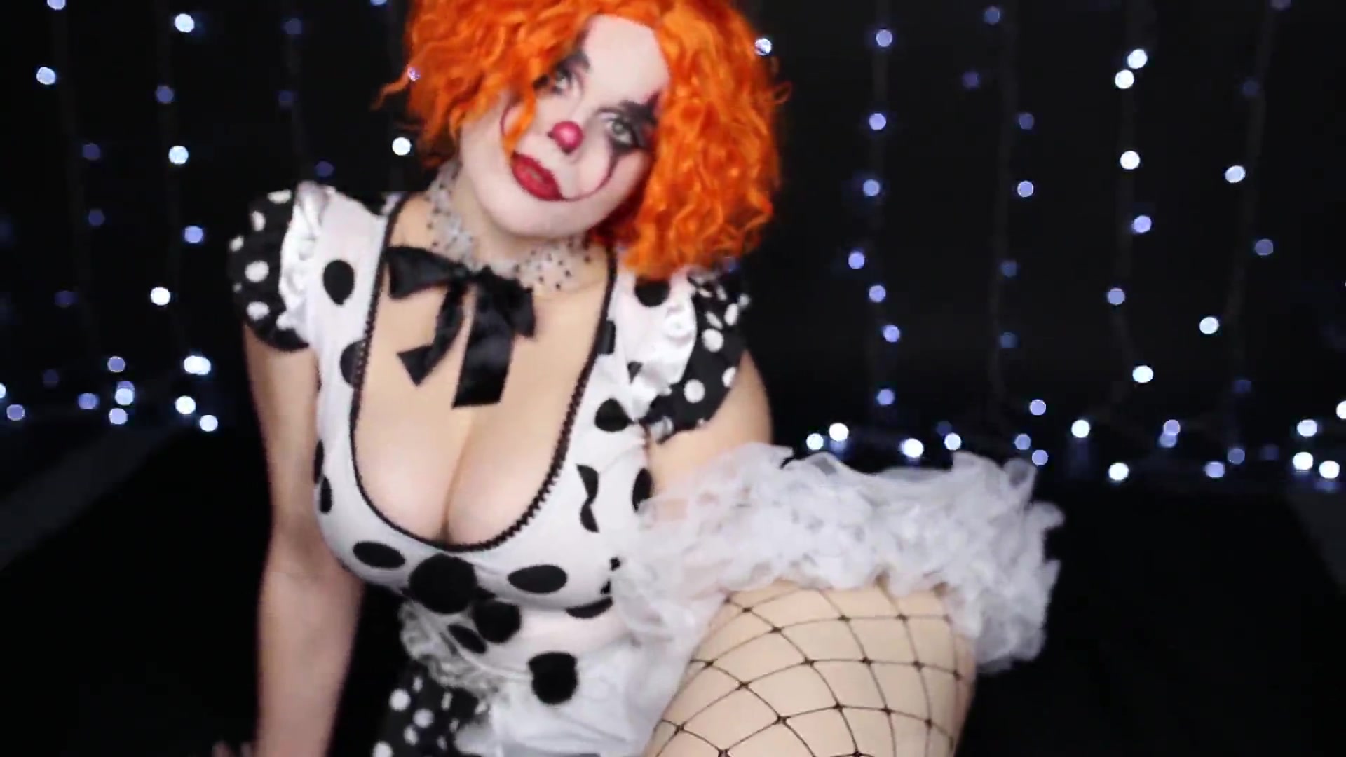 scarlettfoxplay clit tittywise the squirting clown amateur size