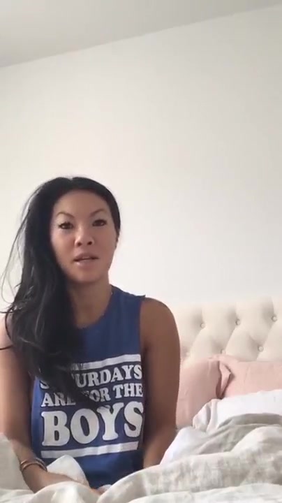 Asa Akira small vib pleasure - OnlyFans free porn