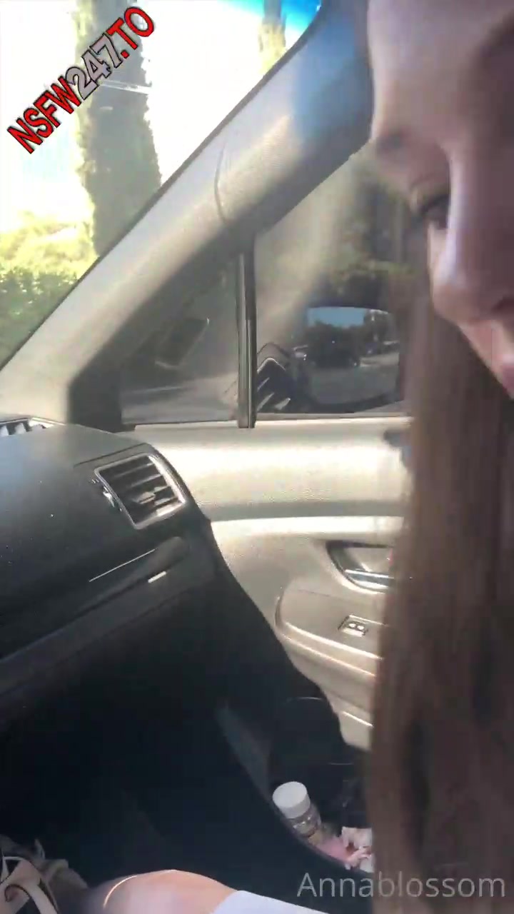 Anna Blossom sucking her man off in the car onlyfans porn videos