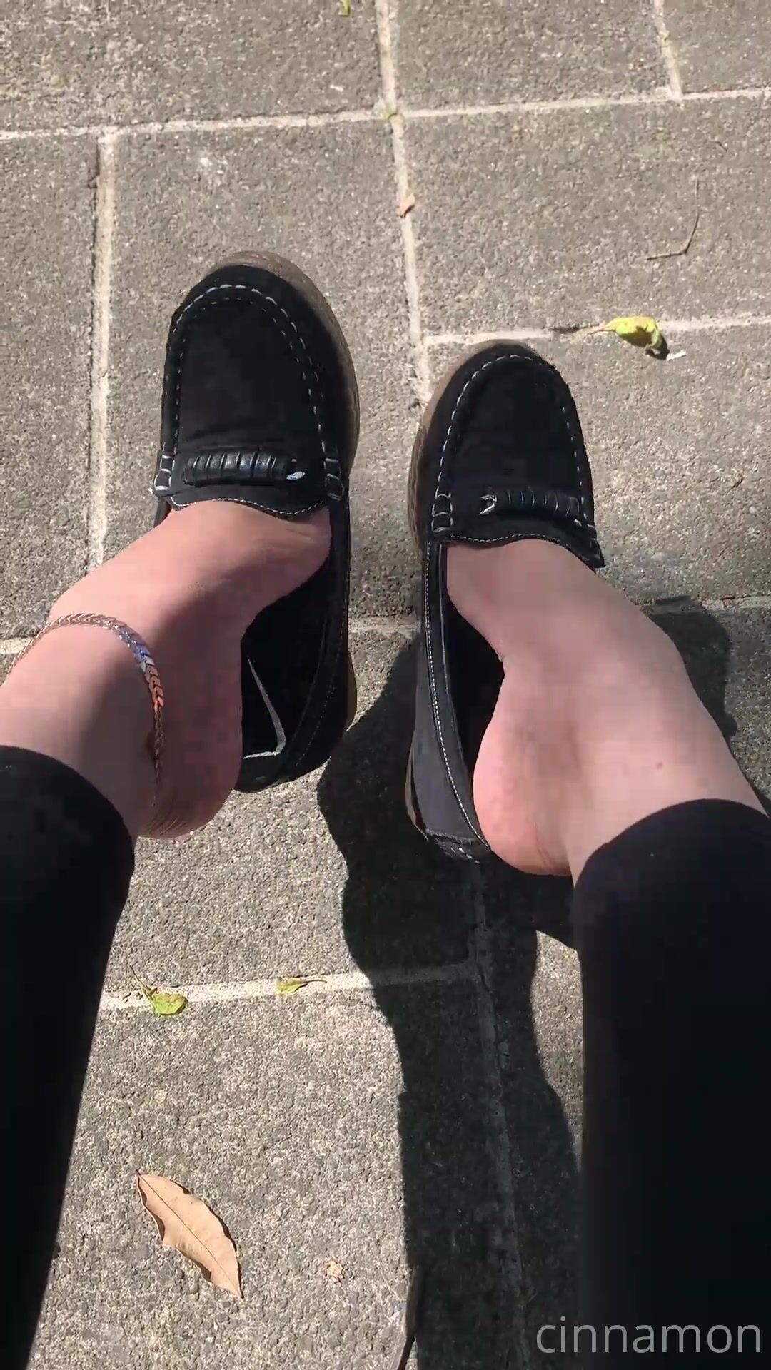 cinnamonfeet2 03 12 2020 Teasing with my feet in public xxx onlyfans porn