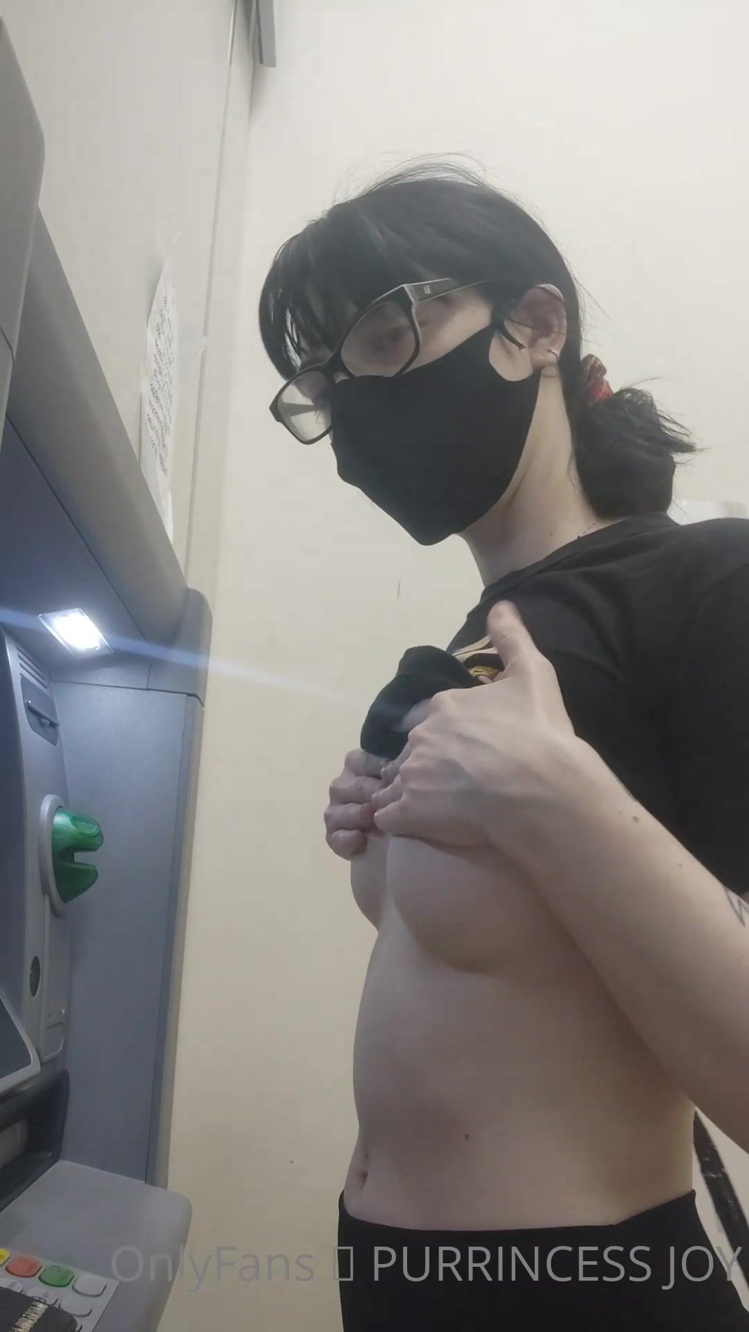 purrincessjoy 08 11 2020 Showing my boobs in the street and at the ATM (Day xxx onlyfans porn