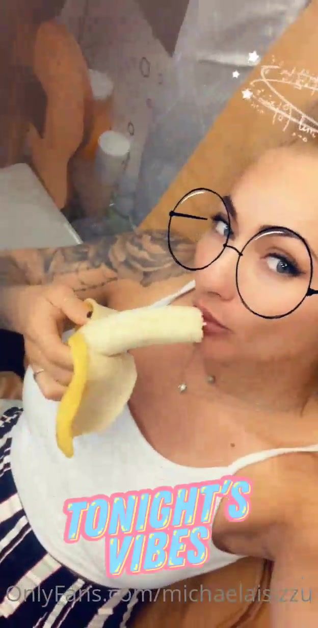 michaelaisizzu Eating a banana while an Asian guy was doing my ped xxx onlyfans porn