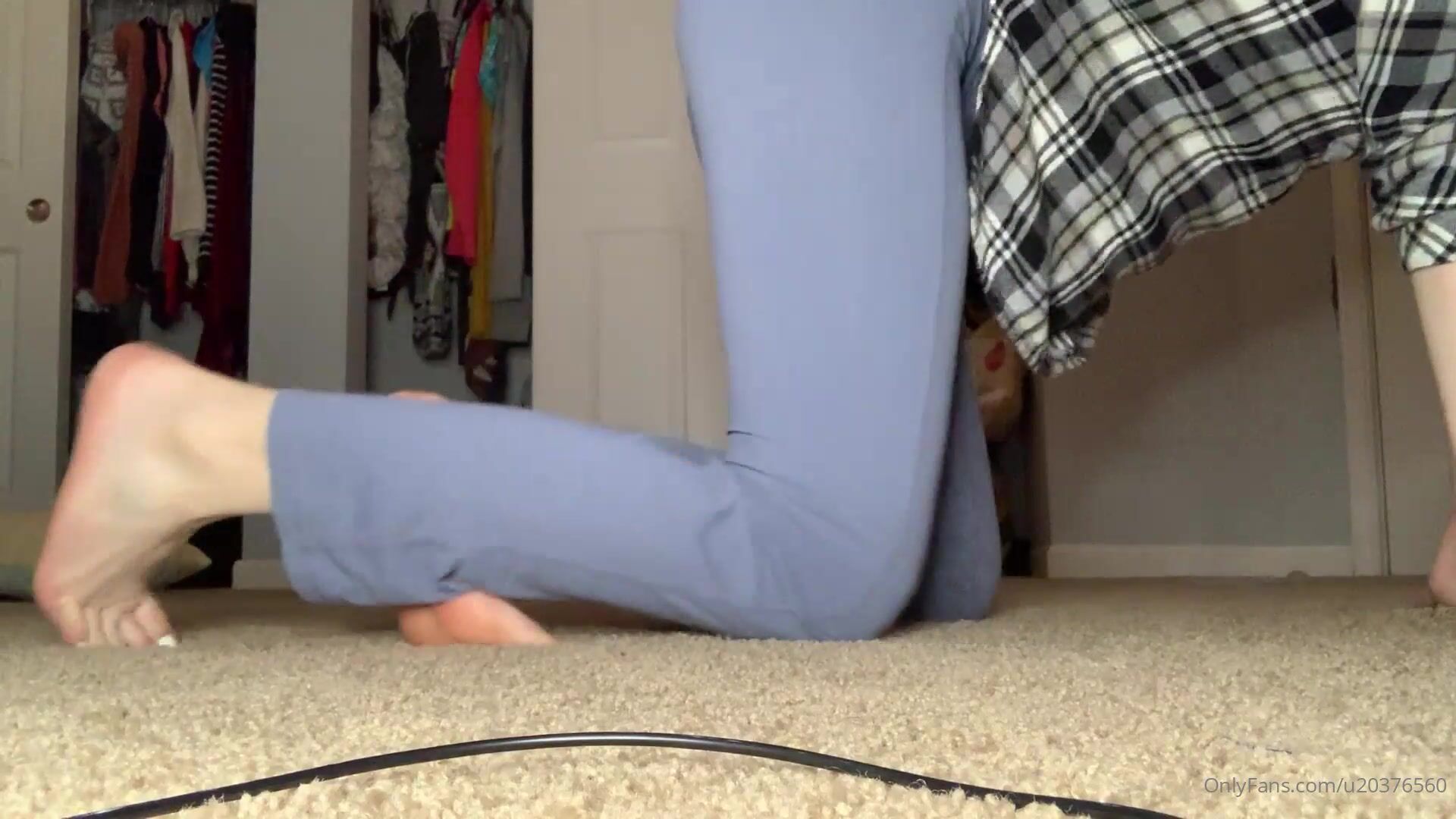 kandicalico 7 minute video of me showing off my flexibility in see through grey yoga pants a sexy loo onlyfans xxx videos