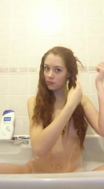 Naughty Poppy - Washing Hair & Showing Off Pussy in the Bath Onlyfans