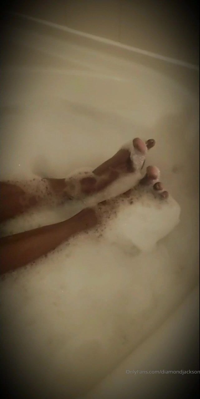 diamondjackson bubble bath feet for my foot lovers foot fetish onlyfans leaked video