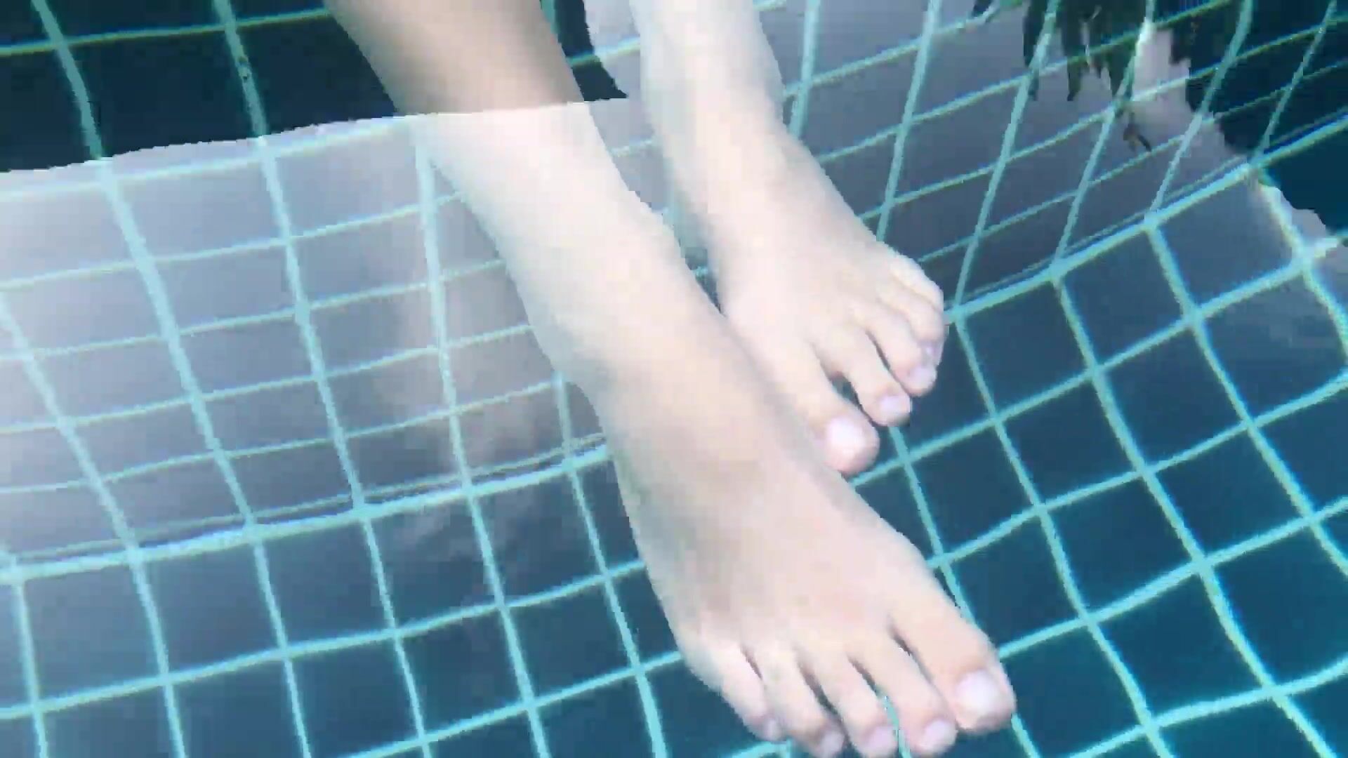 fuckinparadise Lyanna Pool Foot Tease and Underwater xxx video