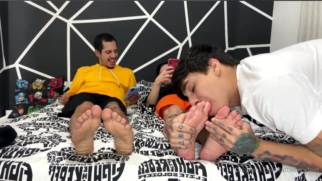 tattooboyfeet ggboyfeet & rodrigo do site hot boys this is what happens here at home when everyone h onlyfans xxx videos