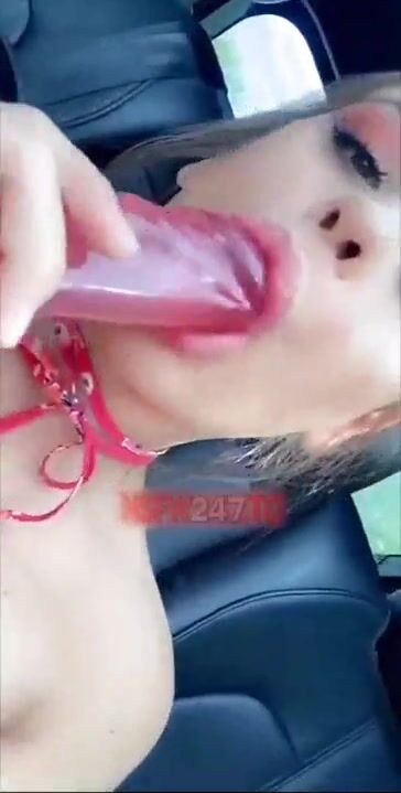Allison Parker – In her car with some dildos and fucks herself – Premium Snapchat leak