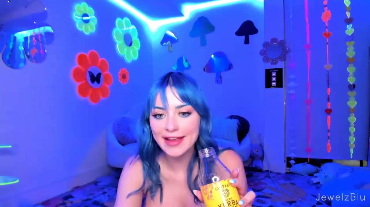 jewelzblu cam video glow flow cum show watch me dance sexy chat & cum onlyfans xxx videos