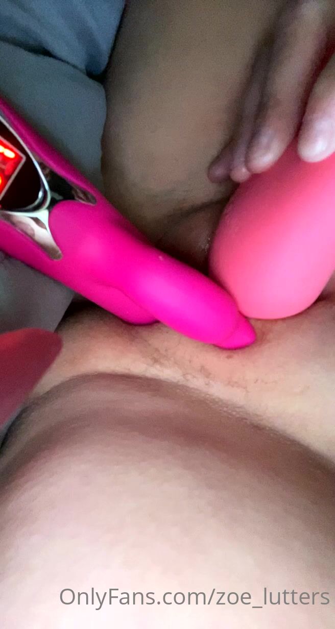 zoe_lutters oh_fuck_i_m_so_horny