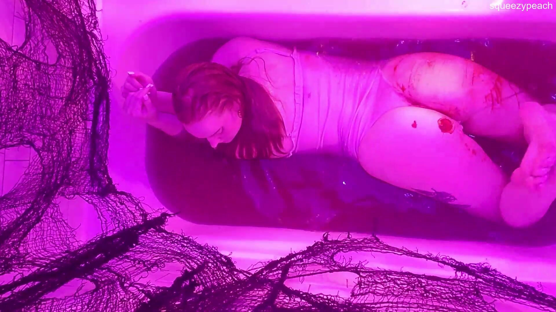 squeezypeach dark water xxx video