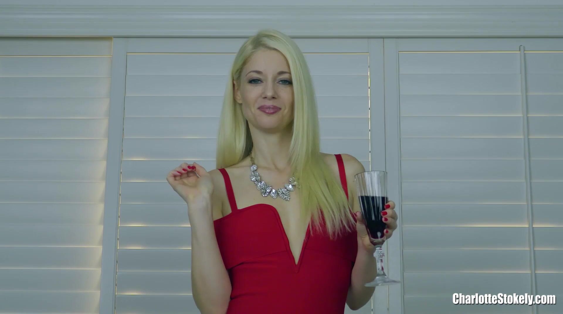 charlotte stokely plugged at the snobby party premium porn video