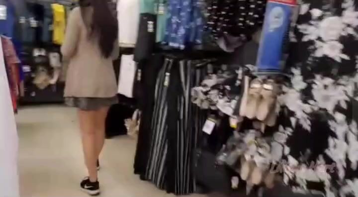 lillian hart shopping and flashing