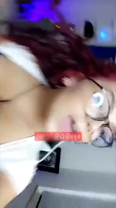 Harley Rose – Butt plug in and dancing – Premium Snapchat leak