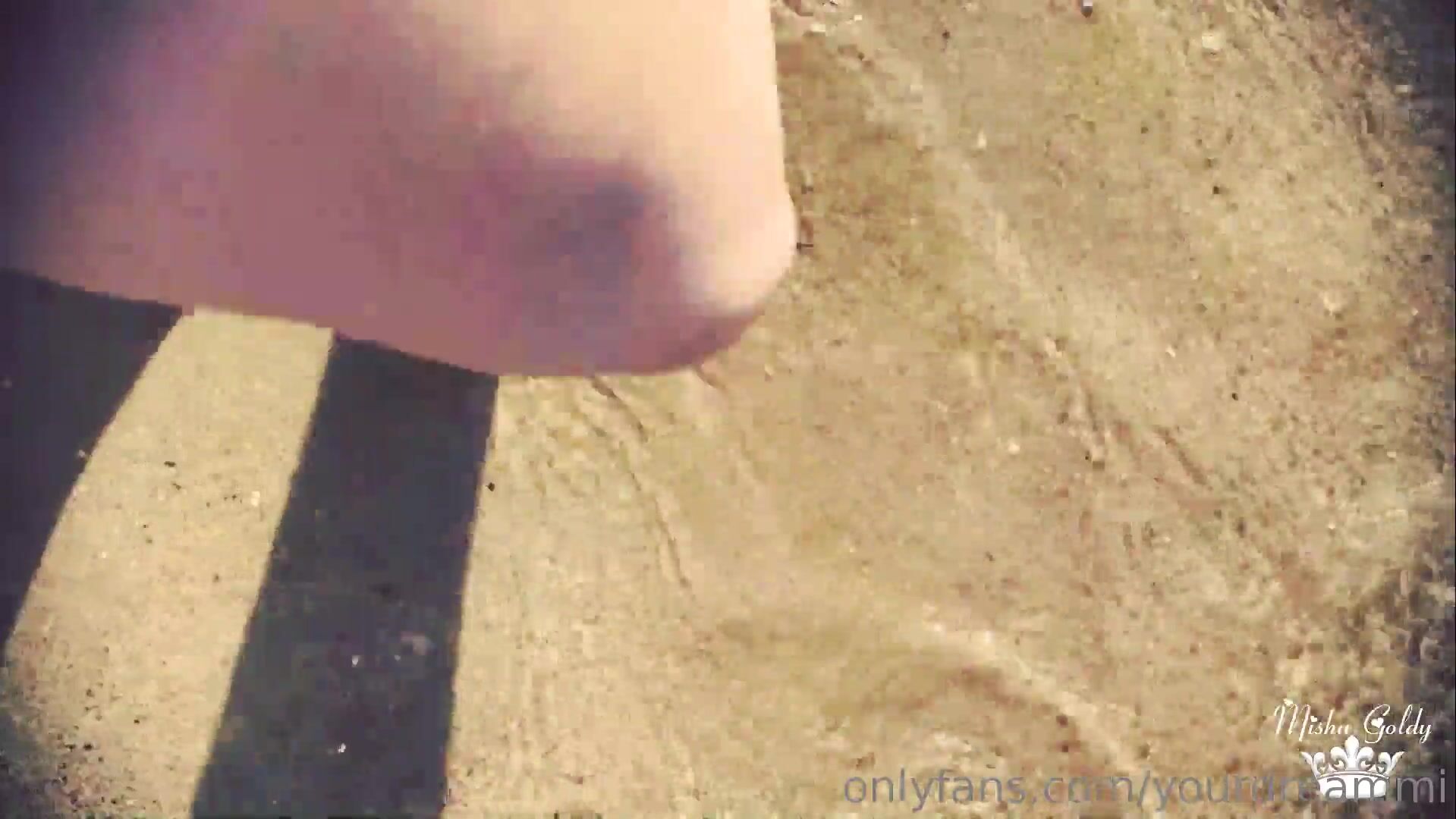 thegoldyrush feet in the sand & sea xxx onlyfans porn video