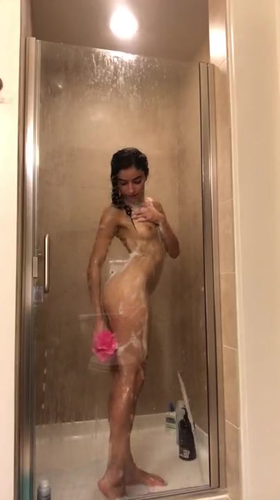 Emily Willis Come shower with - OnlyFans free porn