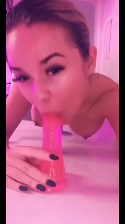 Morgan Lux bathtub pink dildo her mouth pussy snapchat free