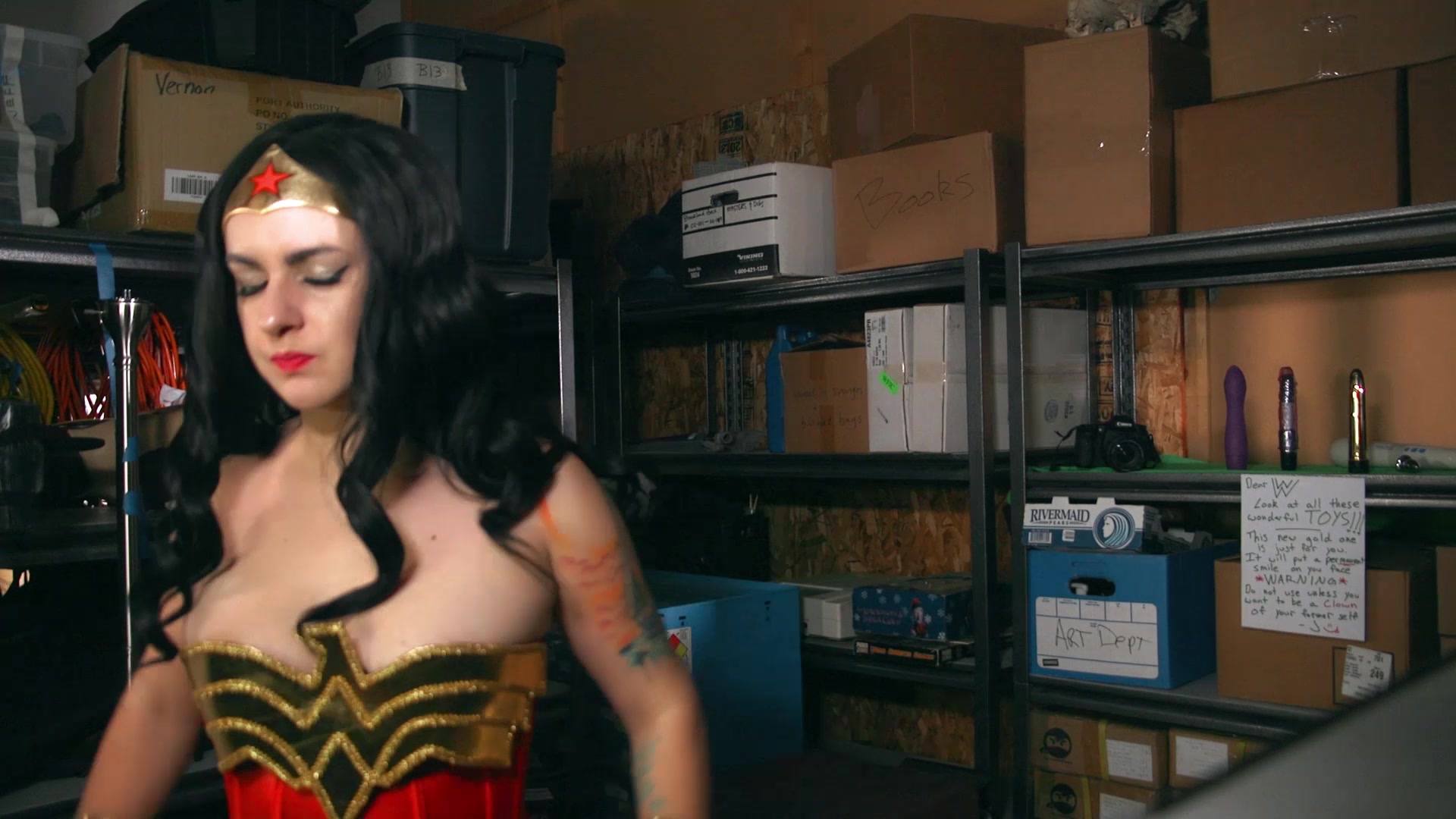 Amy Fantasy - Wonder Woman - Last Laugh ManyVids