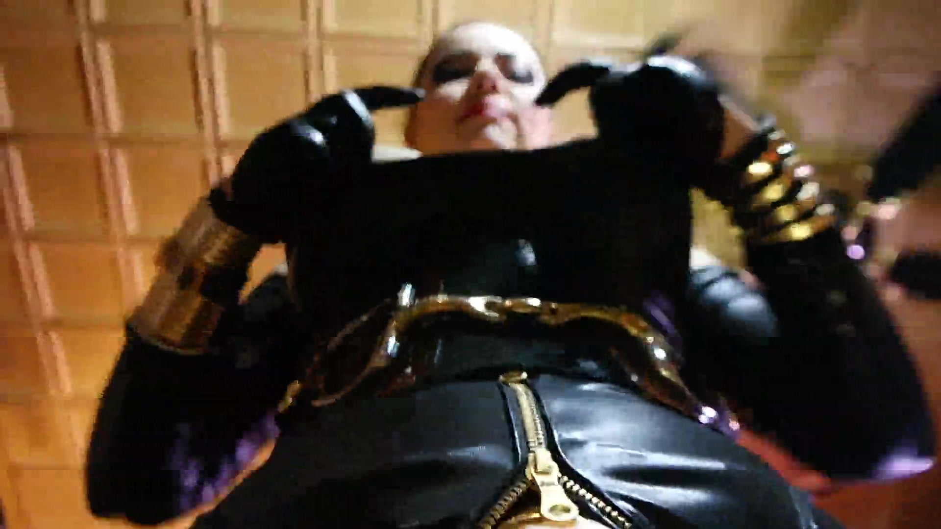 anouschkafemmefatale strap on training POV – leather fetish, female domination, supremacy | ManyVids porn videos