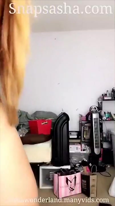 Alexx (Sasha) Wonderr fully nude butt spreading front mirror snapchat free